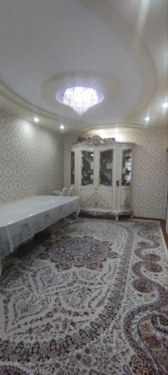 Продаётся 4-комнатная квартира, 72 м², 3/4 этаж — Юнусабадский район