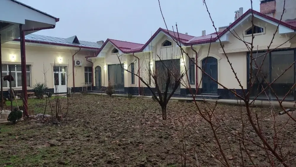 Ijaraga beriladi dala hovli, 6 sotix, 120 m² — Olmazor tumani