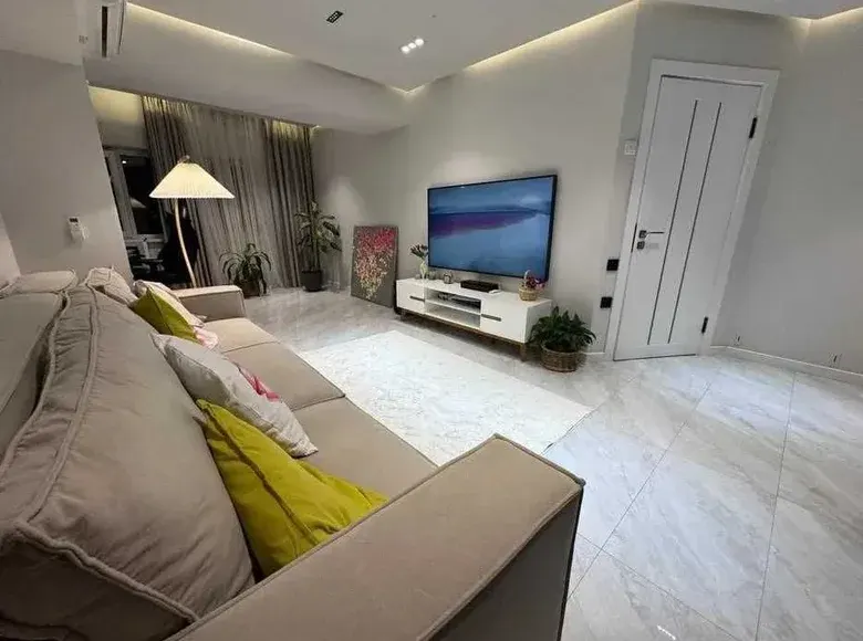 Сотилади 2 хонали квартира, 62 м², 9/9 қават — Мирзо Улуғбек тумани