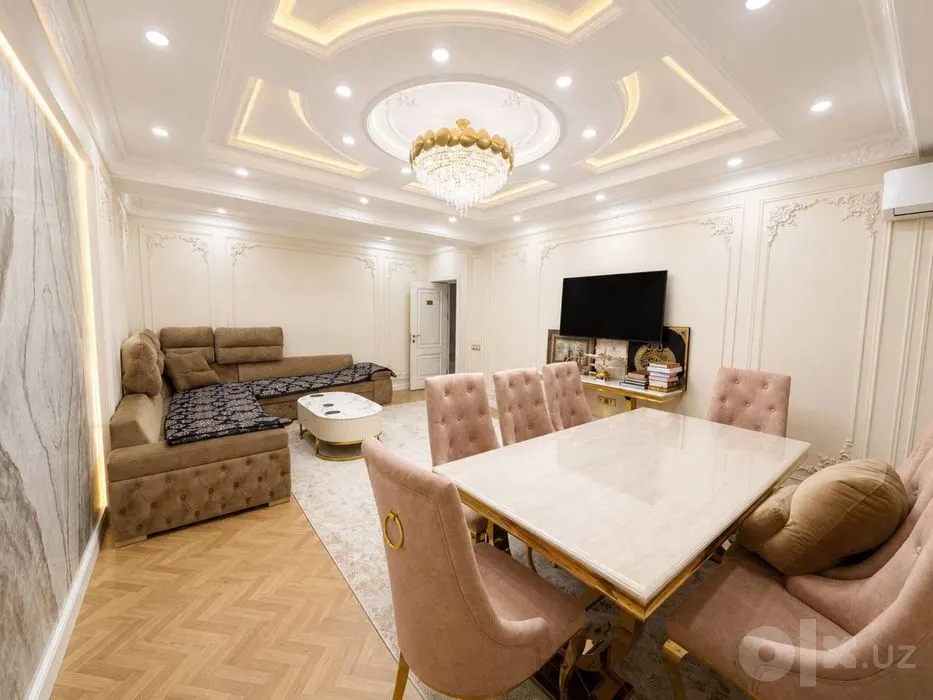 Продаётся 4-комнатная квартира, 136 м², 6/8 этаж — Алмазарский район