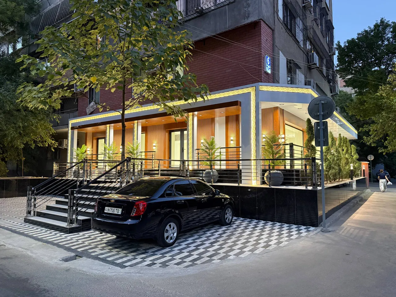 Ижарага берилади тижорат биноси, 155 м², 1/5 қават — Мирзо Улуғбек тумани