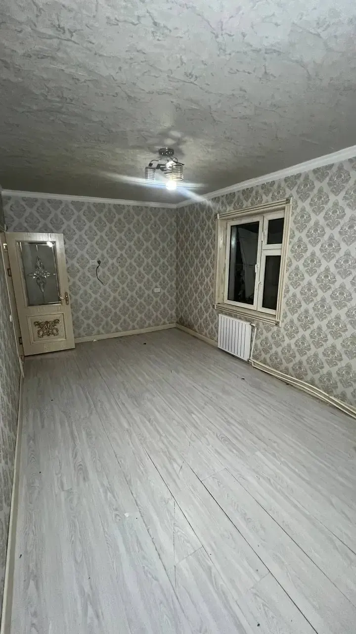 Продаётся 1-комнатная квартира, 42 м², 1/5 этаж — Учтепинский район