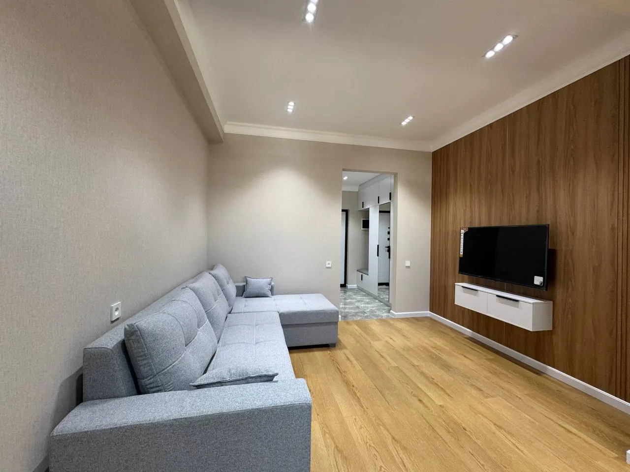 Сдаётся 1-комнатная квартира, 30 м², 12/12 этаж — Яккасарайский район