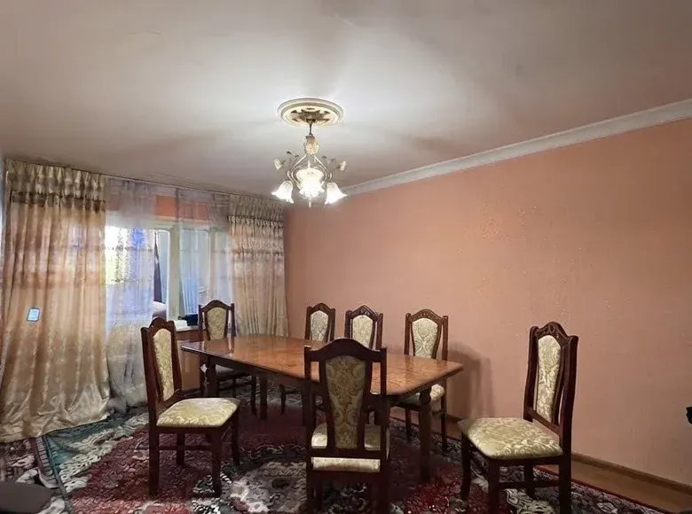 Сотилади 2 хонали квартира, 50 м², 2/2 қават — Юнусобод тумани