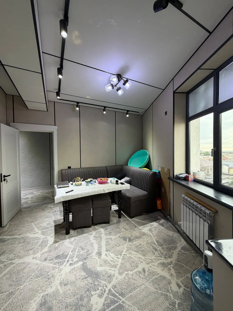 Продаётся 2-комнатная квартира, 40 м², 5/6 этаж — Юнусабадский район