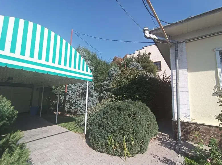 Ijaraga beriladi 4 xonali hovli uy, 5 sotix, 160 m² — Mirzo Ulugʻbek tumani