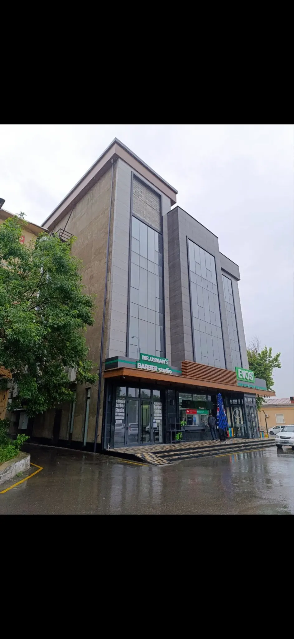 Ижарага берилади тижорат биноси, 1500 м², 3/3 қават — Чилонзор тумани