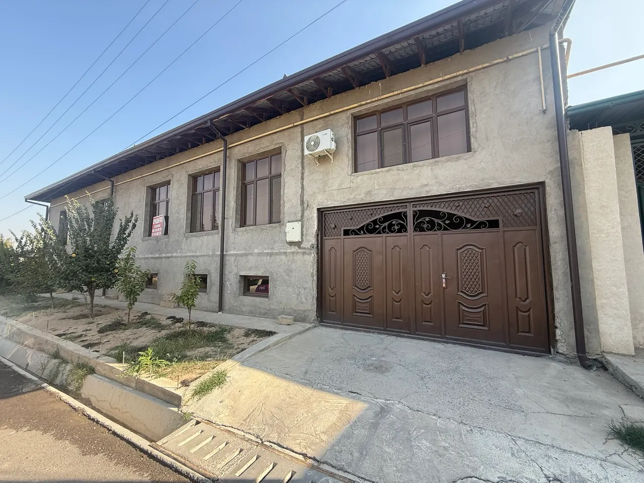 Sotiladi 7 xonali hovli uy, 6 sotix, 1 qavatli — Qibray tumani