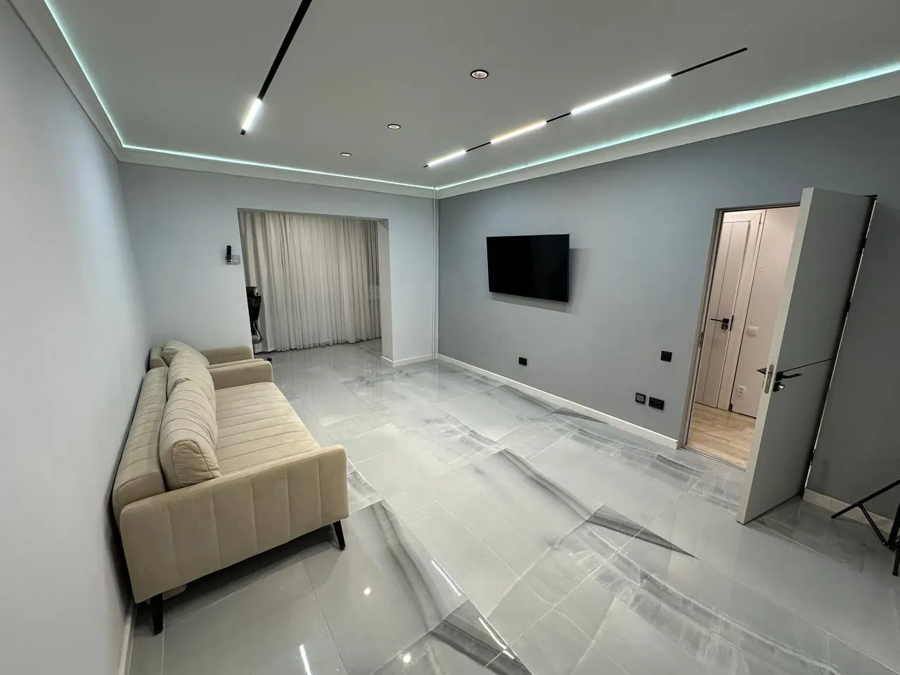Продаётся 4-комнатная квартира, 100 м², 5/9 этаж — Мирабадский район