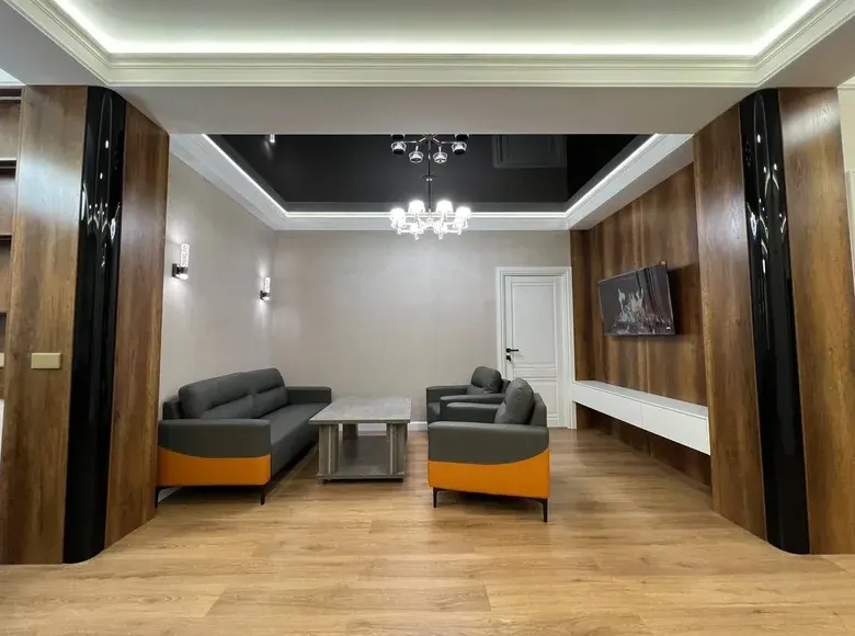 Sotiladi 3 xonali kvartira, 75 m², 8/15 qavat — Yashnobod tumani