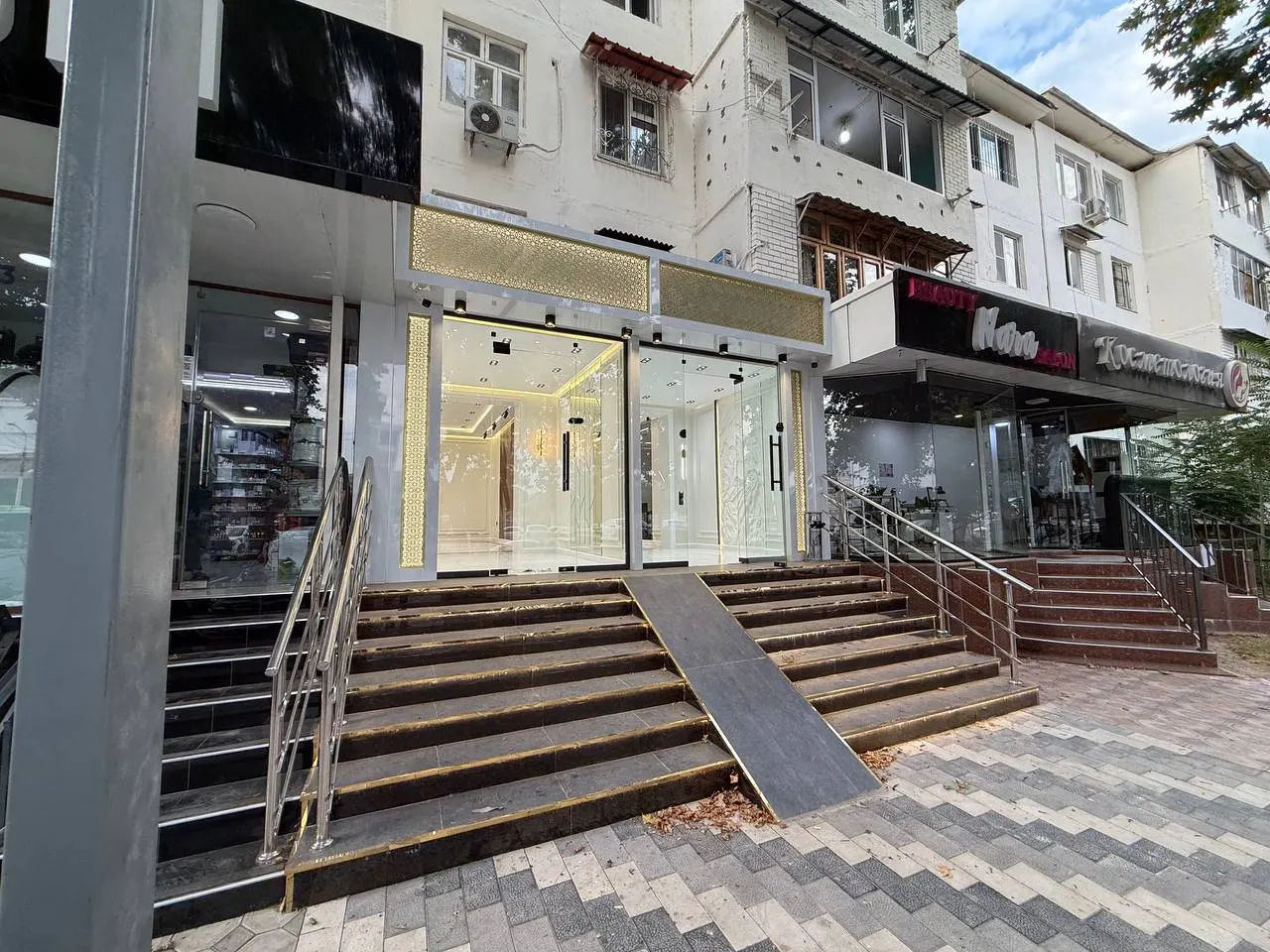 Сдаётся коммерческое помещение, 65 м², 1/4 этаж — Юнусабадский район