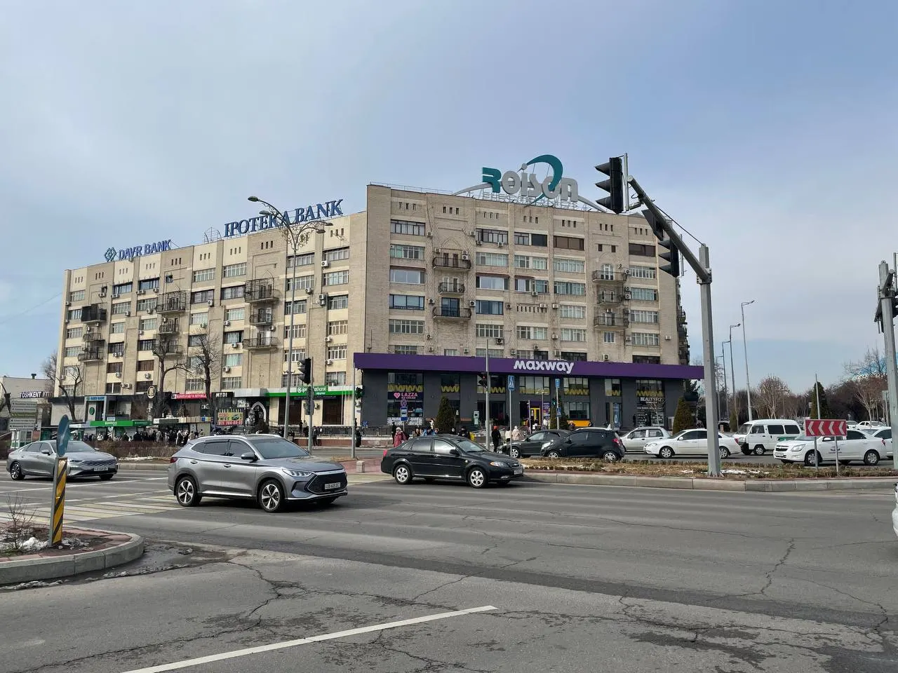 Сдаётся 5-комнатная квартира, 200 м², 5/8 этаж — Шайхантахурский район