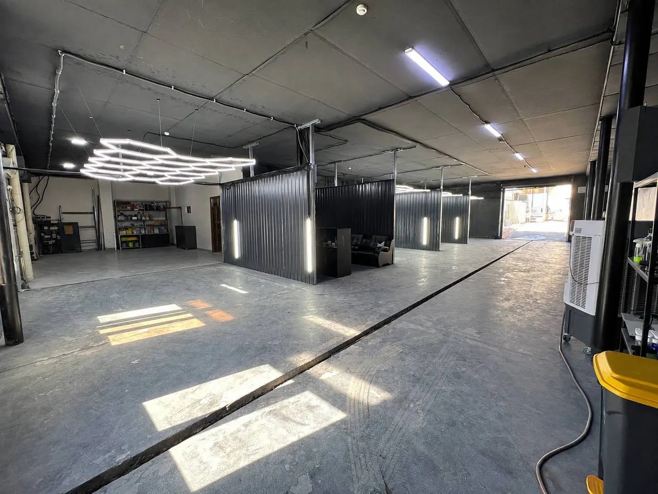 Ижарага берилади тижорат биноси, 300 м² — Чилонзор тумани