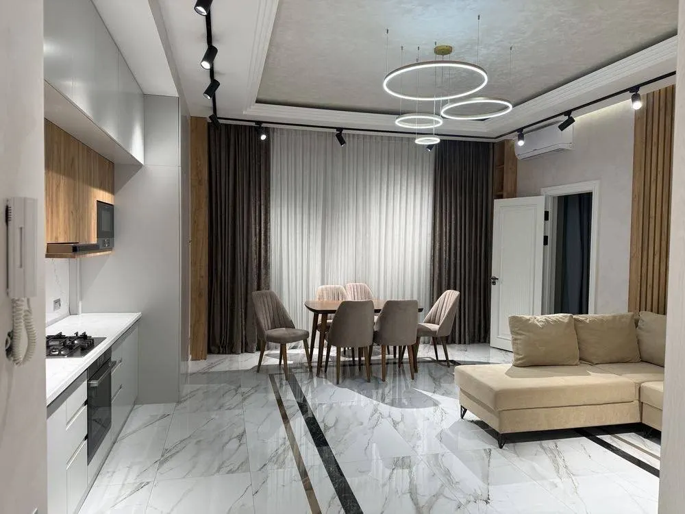 Sotiladi 3 xonali kvartira, 120 m², 7/9 qavat — Mirobod tumani