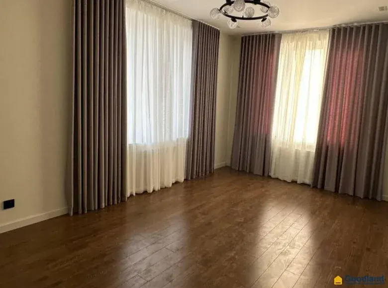 Продаётся 4-комнатная квартира, 120 м², 9/12 этаж — Мирзо-Улугбекский район