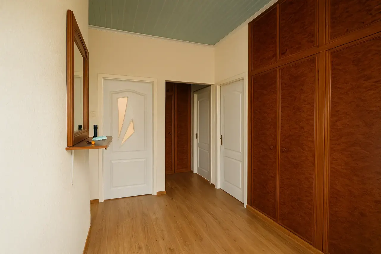Sotiladi 4 xonali kvartira, 92 m², 4/4 qavat — Chirchiq shahri
