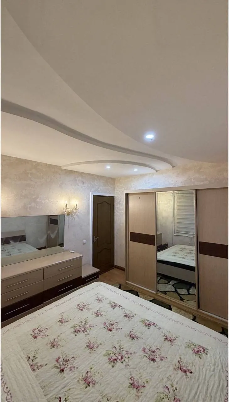 Сдаётся 3-комнатная квартира, 85 м², 2/4 этаж — Яккасарайский район