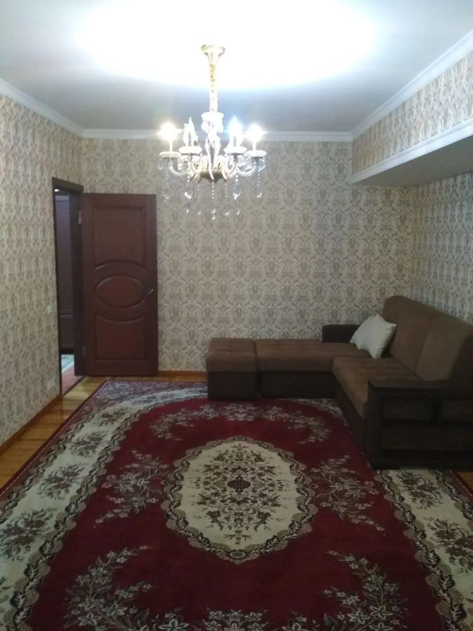 Сотилади 4 хонали квартира, 90 м², 2/4 қават — Юнусобод тумани