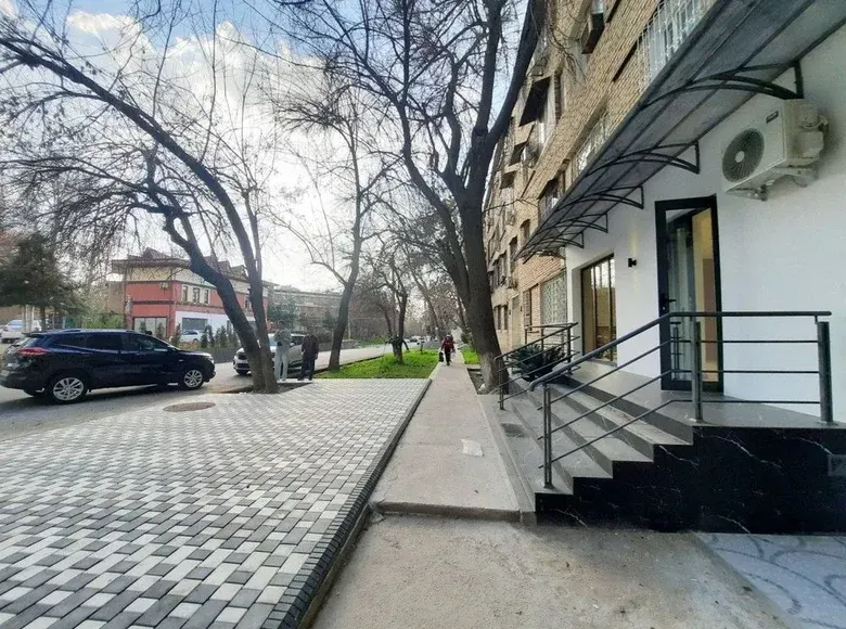 Ижарага берилади тижорат биноси, 90 м² — Юнусобод тумани