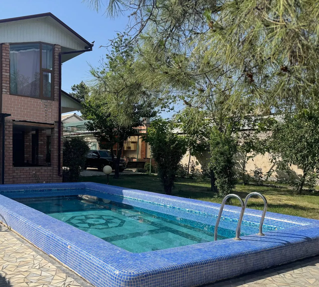Sotiladi 6 xonali hovli uy, 6 sotix, 2 qavatli — Yashnobod tumani