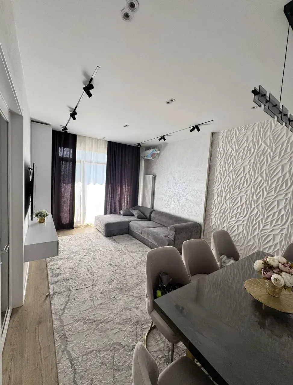 Сдаётся 3-комнатная квартира, 84 м², 6/9 этаж — Алмазарский район