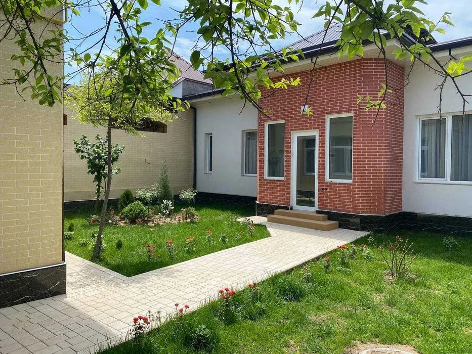 Ijaraga beriladi 6 xonali hovli uy, 250 m² — Mirobod tumani