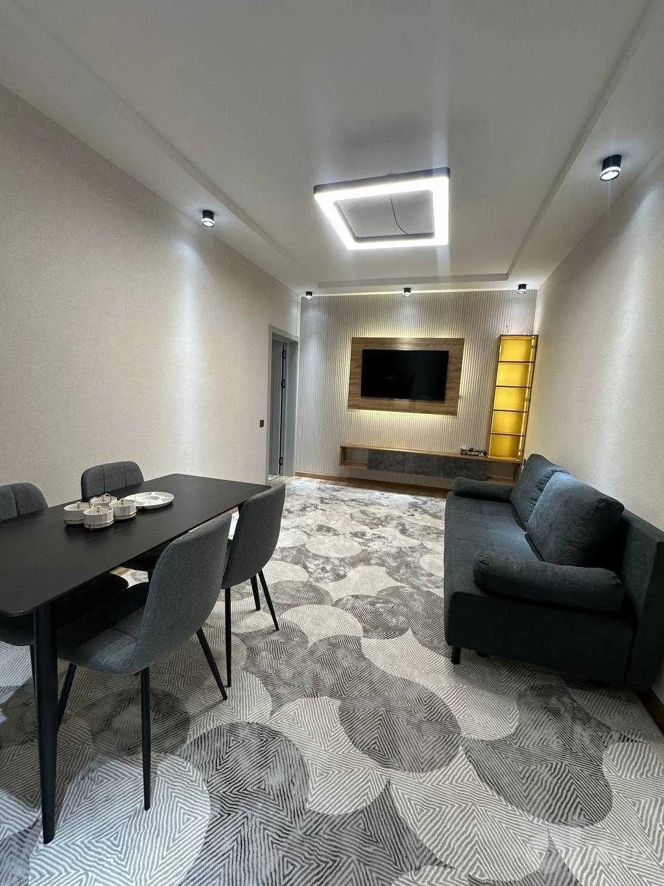Сдаётся 2-комнатная квартира, 55 м², 2/5 этаж — Яккасарайский район