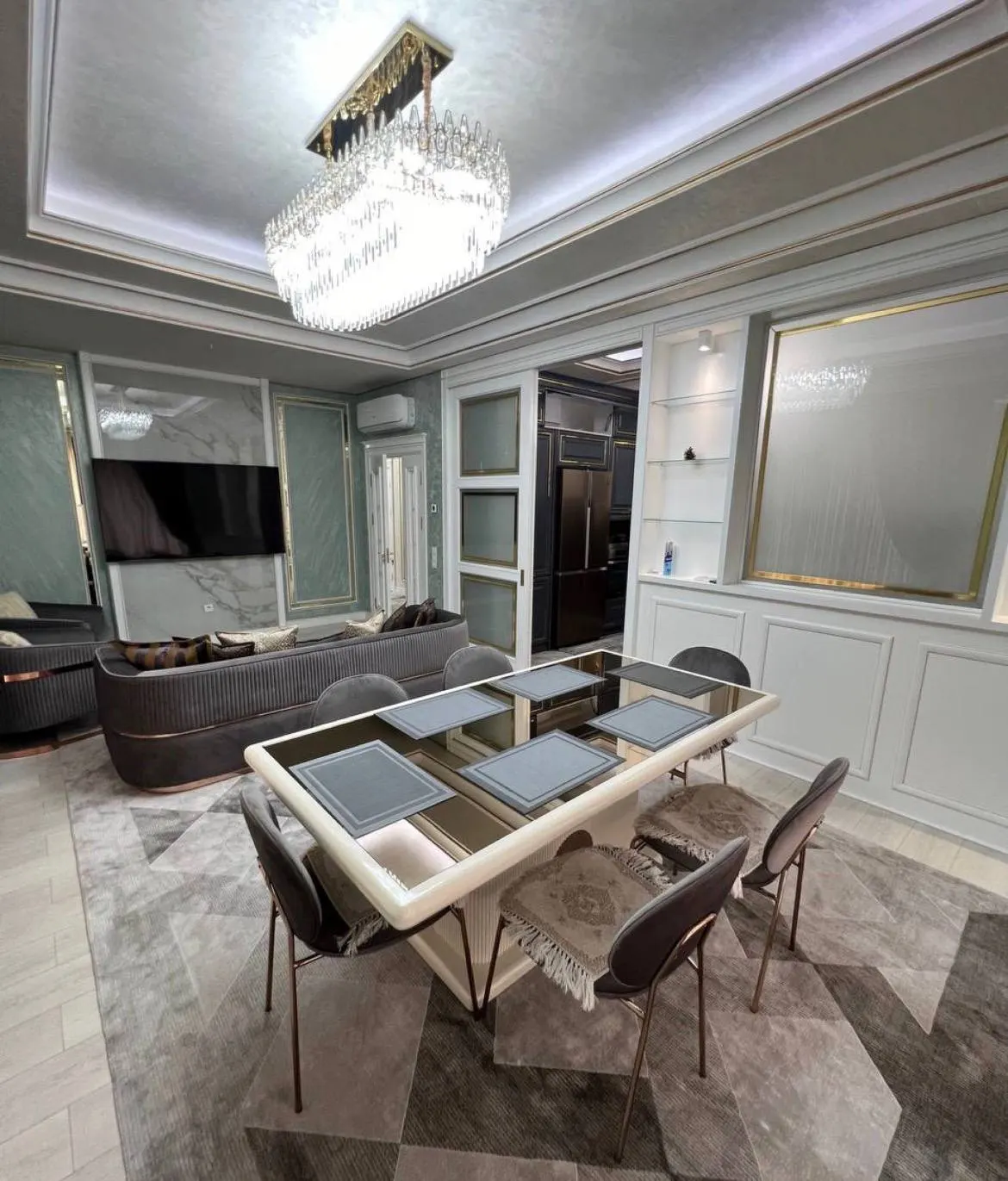Сдаётся 3-комнатная квартира, 118 м², 7/8 этаж — Шайхантахурский район