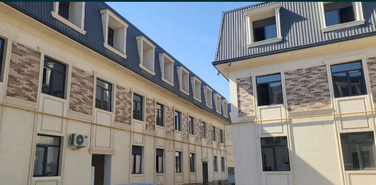 Сотилади 6 хонали квартира, 126 м², 1/3 қават — Сергели тумани