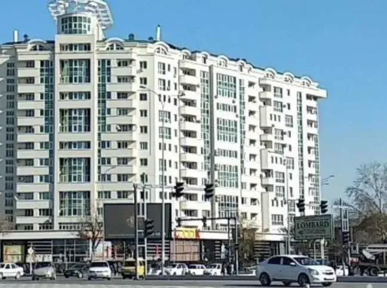 Продаётся 2-комнатная квартира, 50 м², 8/12 этаж — Юнусабадский район