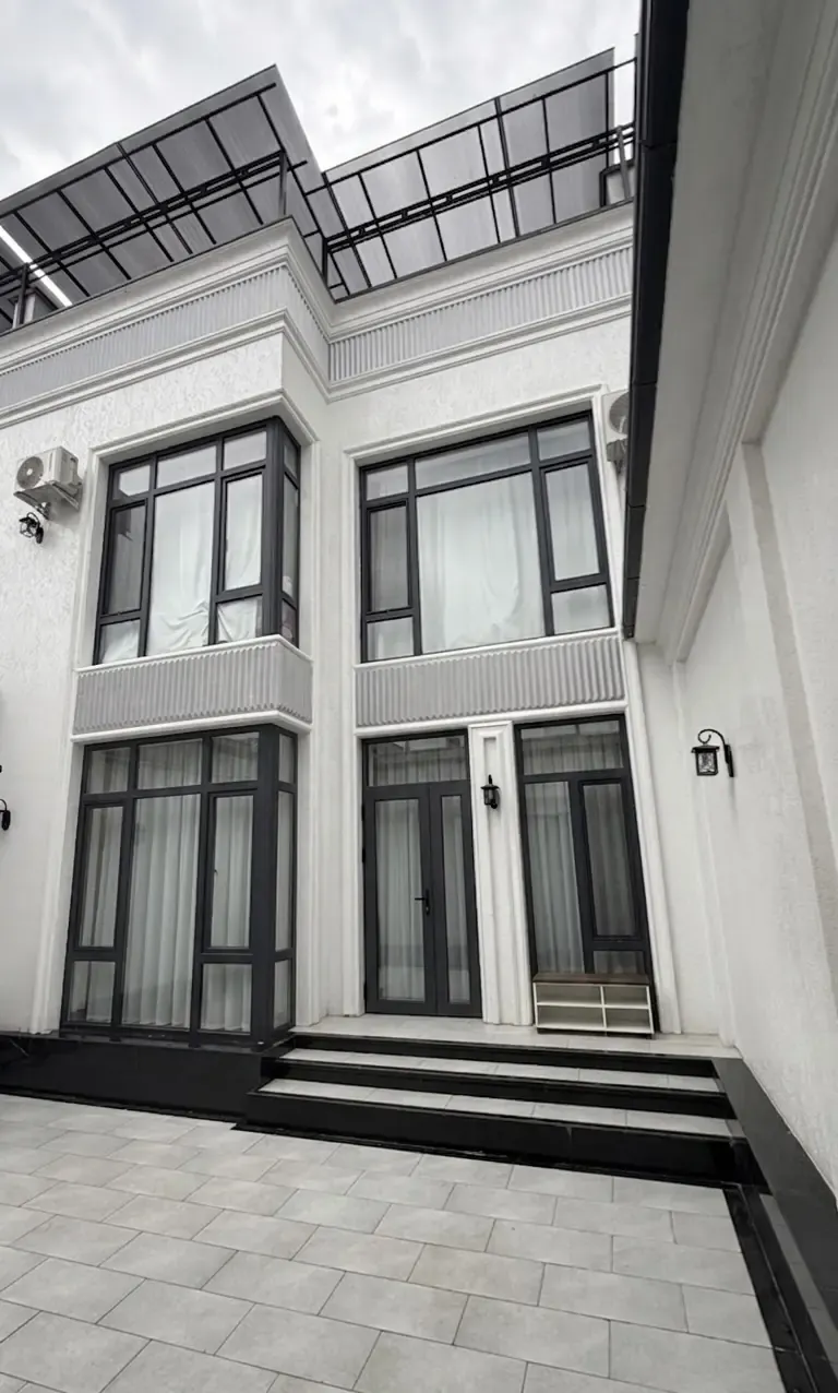 Продаётся 6-комнатный дом, 1,2 сот., 3 этажа — Ташкентский район