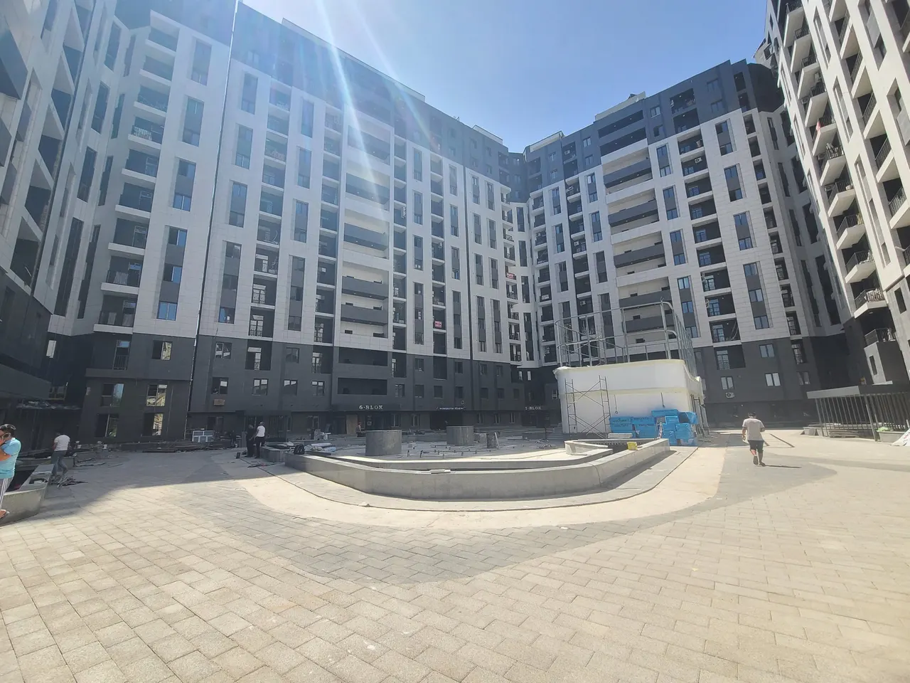 Продаётся 3-комнатная квартира, 90 м², 8/14 этаж — Яккасарайский район