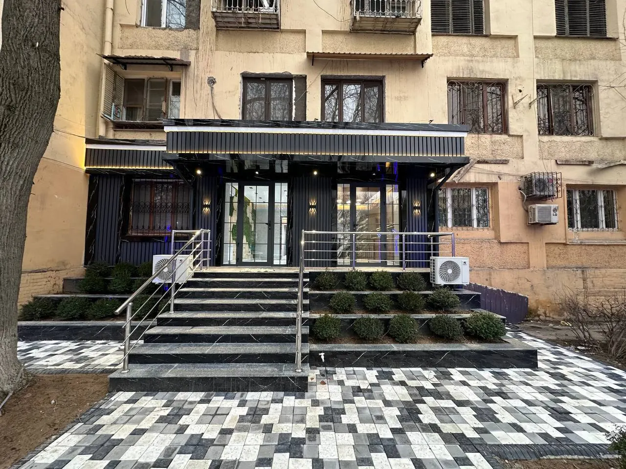 Продаётся коммерческое помещение, 83 м², 1/1 этаж — Юнусабадский район