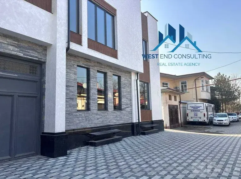 Ijaraga beriladi 7 xonali hovli uy, 5 sotix, 560 m², 3 qavatli — Yakkasaroy tumani