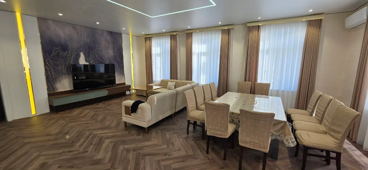 Кунлик ижарага ҳовли уй, 200 м² — Бўстонлиқ тумани