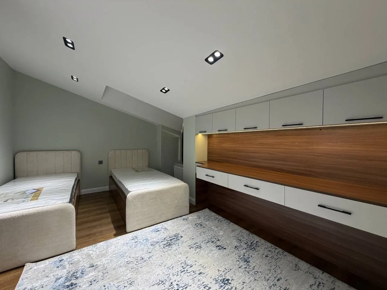 Продаётся 4-комнатная квартира, 122 м², 3/3 этаж — Самарканд