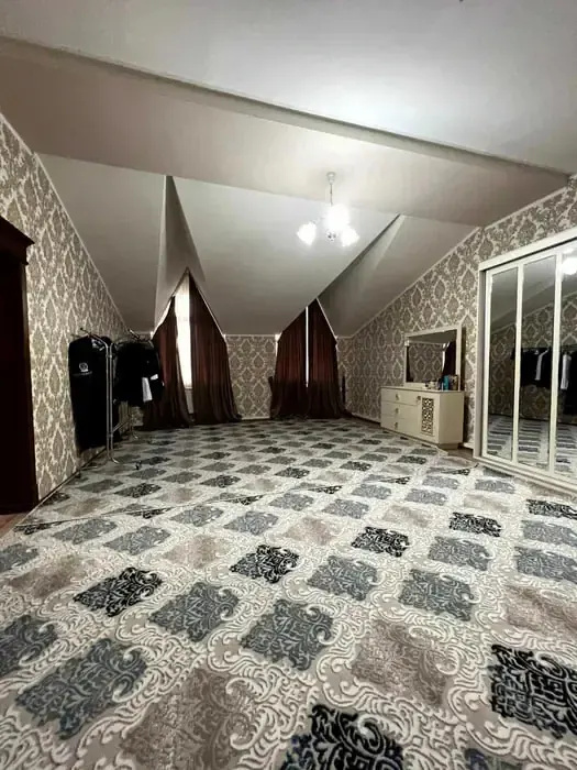 Сдаётся 6-комнатная дача, 6 сот., 350 м² — Юнусабадский район