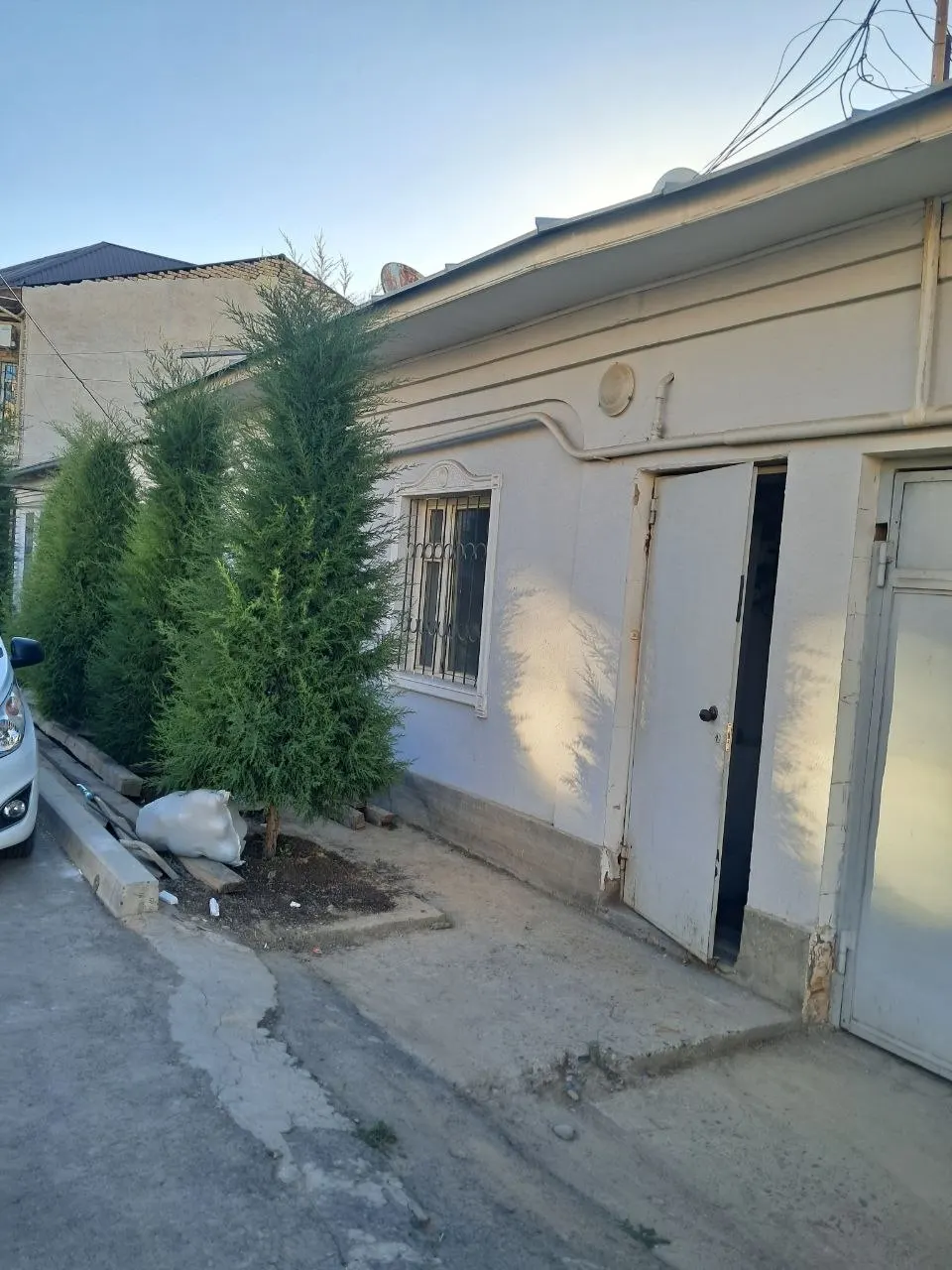 Ijaraga beriladi 4 xonali hovli uy, 3 sotix, 1 qavatli — Yakkasaroy tumani