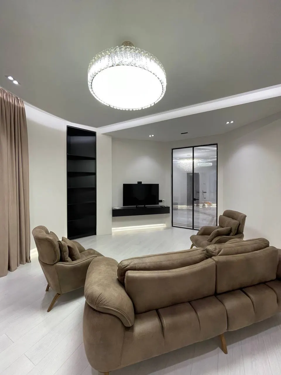 Ижарага берилади 3 хонали квартира, 110 м², 7/9 қават — Юнусобод тумани