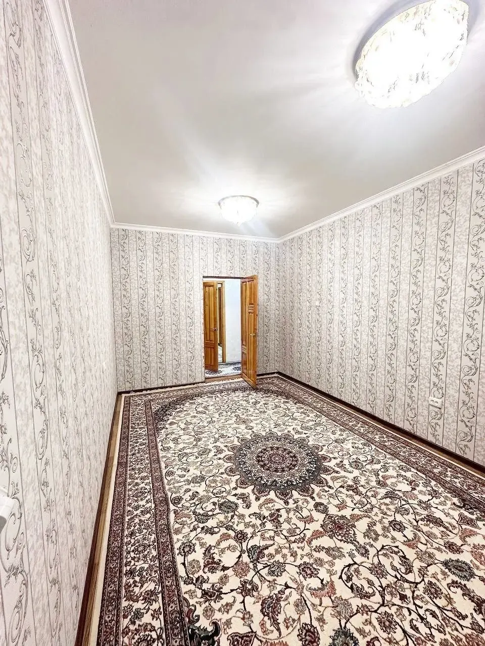 Сотилади 2 хонали квартира, 50 м², 1/4 қават — Чилонзор тумани