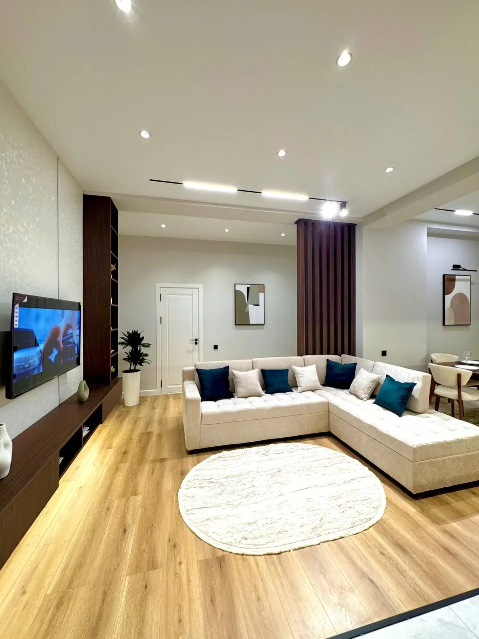Продаётся 2-комнатная квартира, 67 м², 8/14 этаж — Яккасарайский район