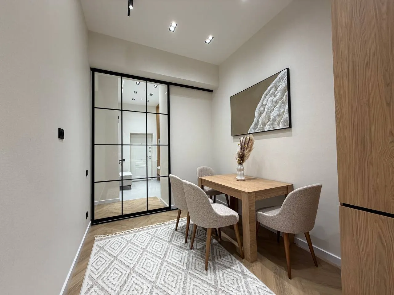 Сотилади 3 хонали квартира, 70 м², 8/10 қават — Мирзо Улуғбек тумани