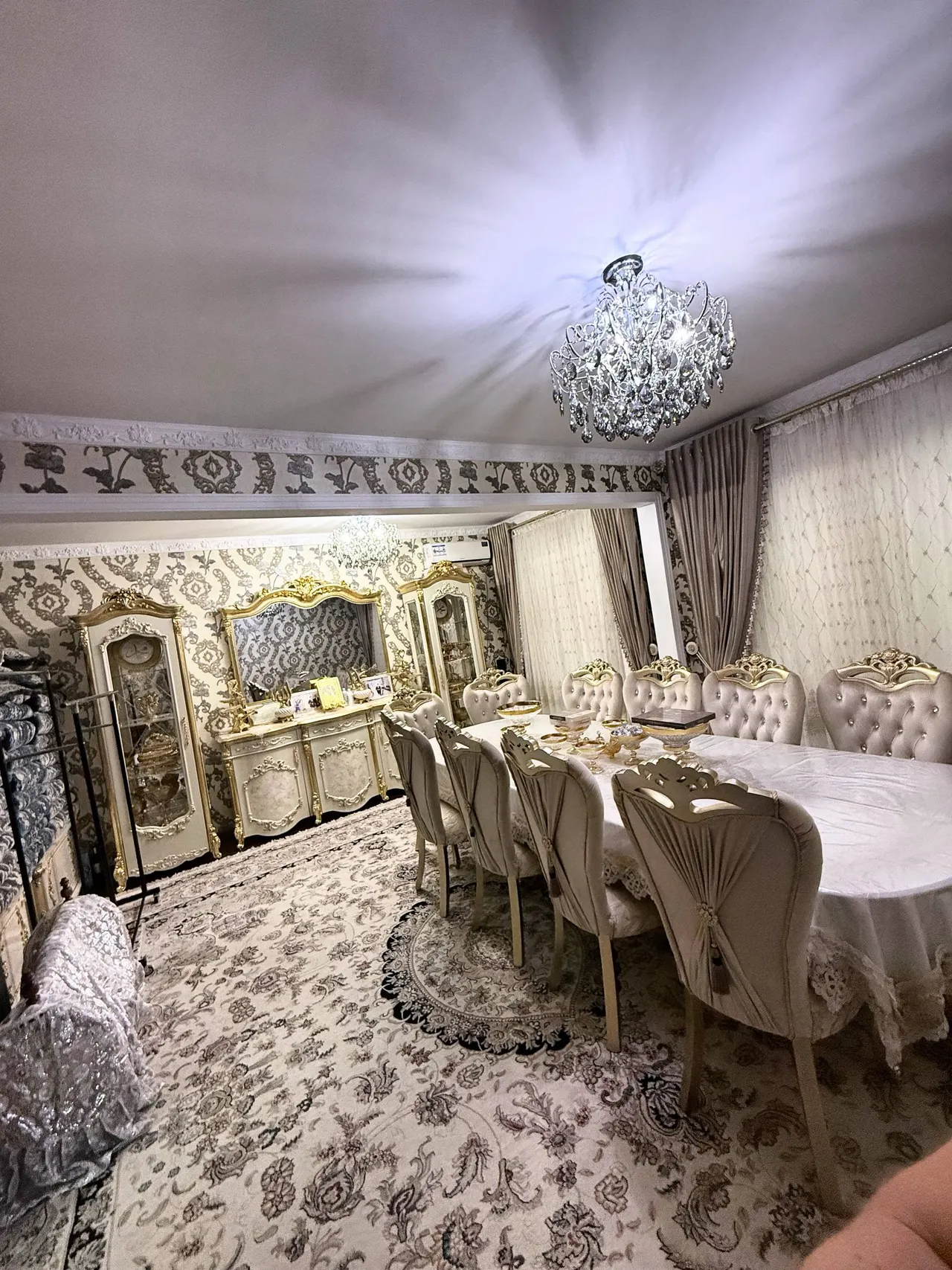 Sotiladi 5 xonali kvartira, 112 m², 1/5 qavat — Yunusobod tumani