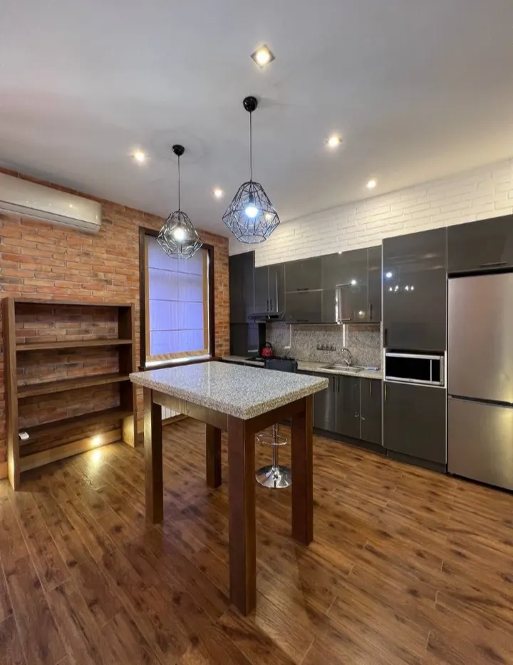 Ижарага берилади 2 хонали квартира, 55 м², 4/5 қават — Мирзо Улуғбек тумани