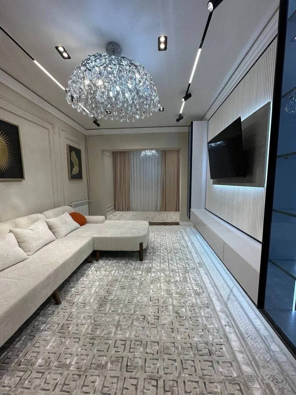 Сдаётся 4-комнатная квартира, 112 м², 5/9 этаж — Мирабадский район
