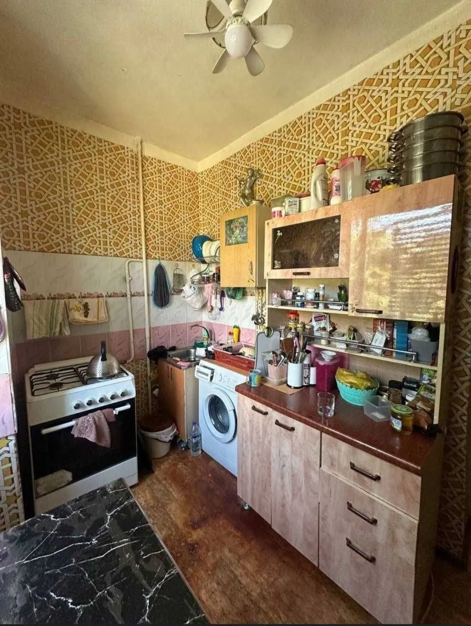 Sotiladi 3 xonali kvartira, 50 m², 3/5 qavat — Yakkasaroy tumani