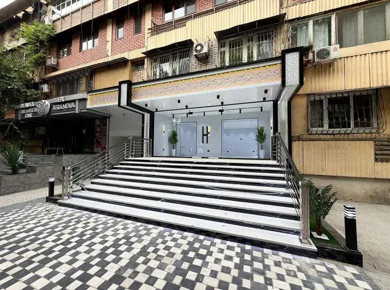 Сотилади тижорат биноси, 95 м², 1/4 қават — Мирзо Улуғбек тумани