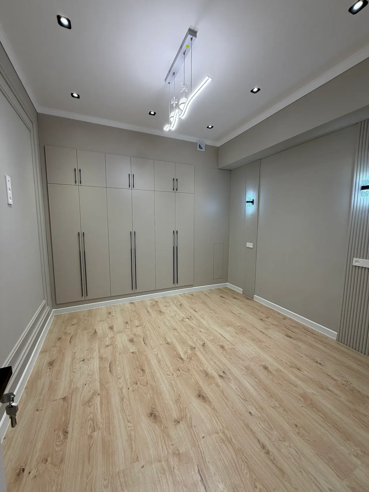 Сотилади 3 хонали квартира, 90 м², 6/10 қават — Наманган шаҳри