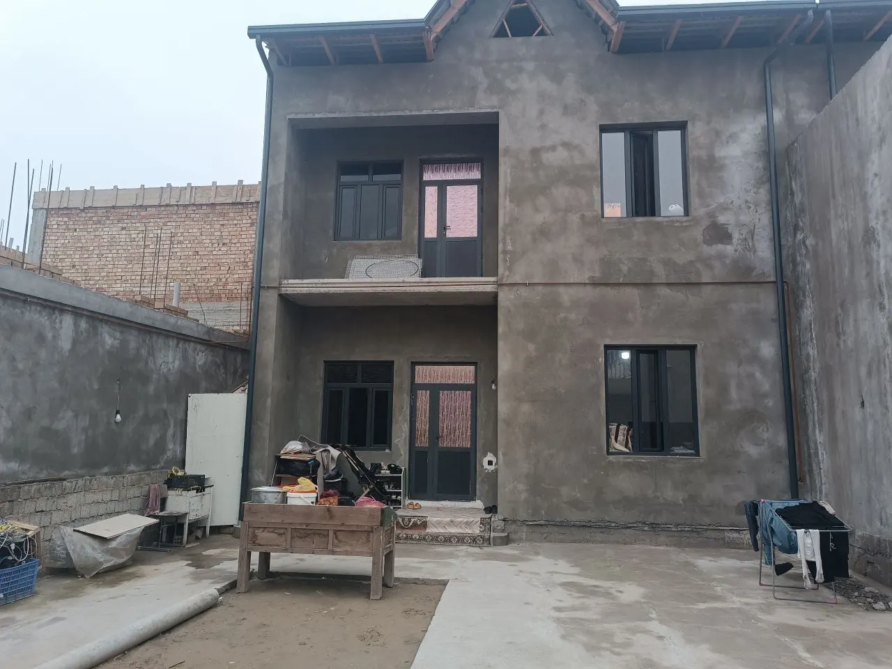 Сотилади 5 хонали ҳовли уй, 2.3 сотих, 170 м², 2/2 қават — Сергели тумани