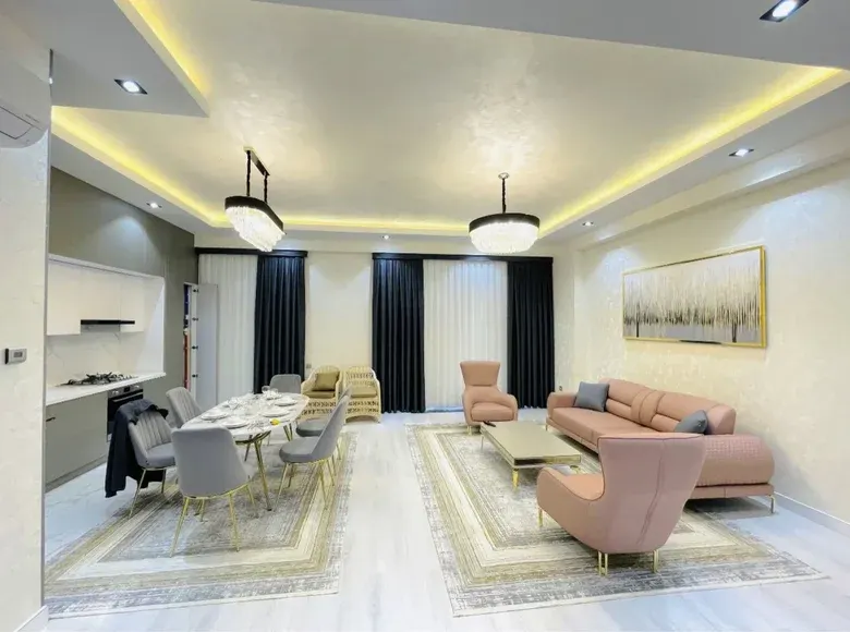 Сдаётся 3-комнатная квартира, 110 м², 4/8 этаж — Шайхантахурский район